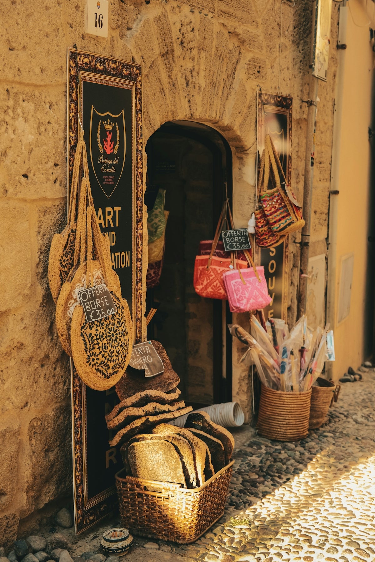 Handcrafted Elegance: Slow Living with Artisanal Bamboo & Straw Accessories