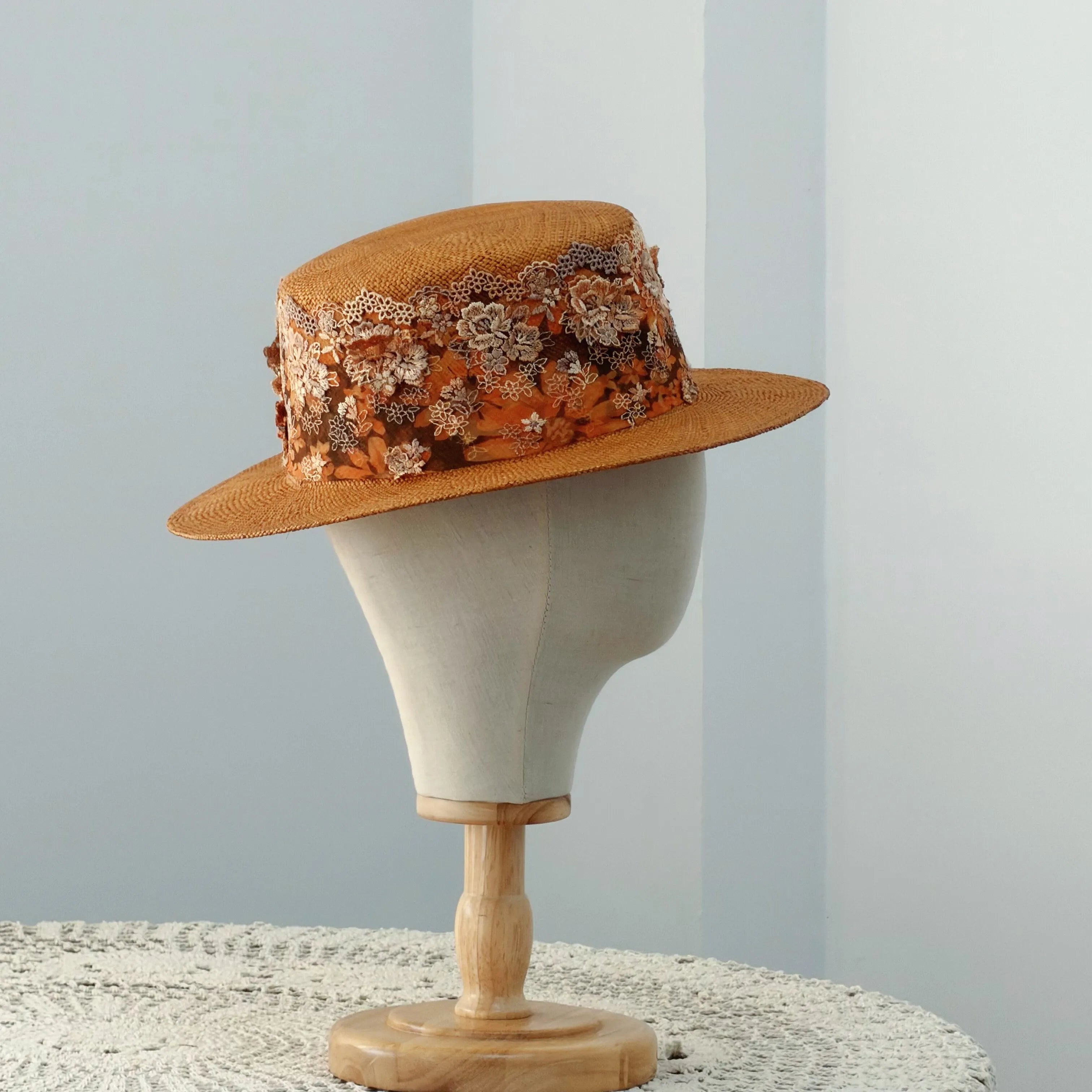 Handcrafted Vintage Flat Top Boater Hat Luxury Bao Straw Sun Fedora with Intricate 3D Floral Lace Trim