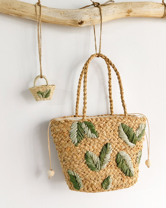 Handcrafted Raffia Bucket Bag Woven Leaf Pattern Drawstring Tote