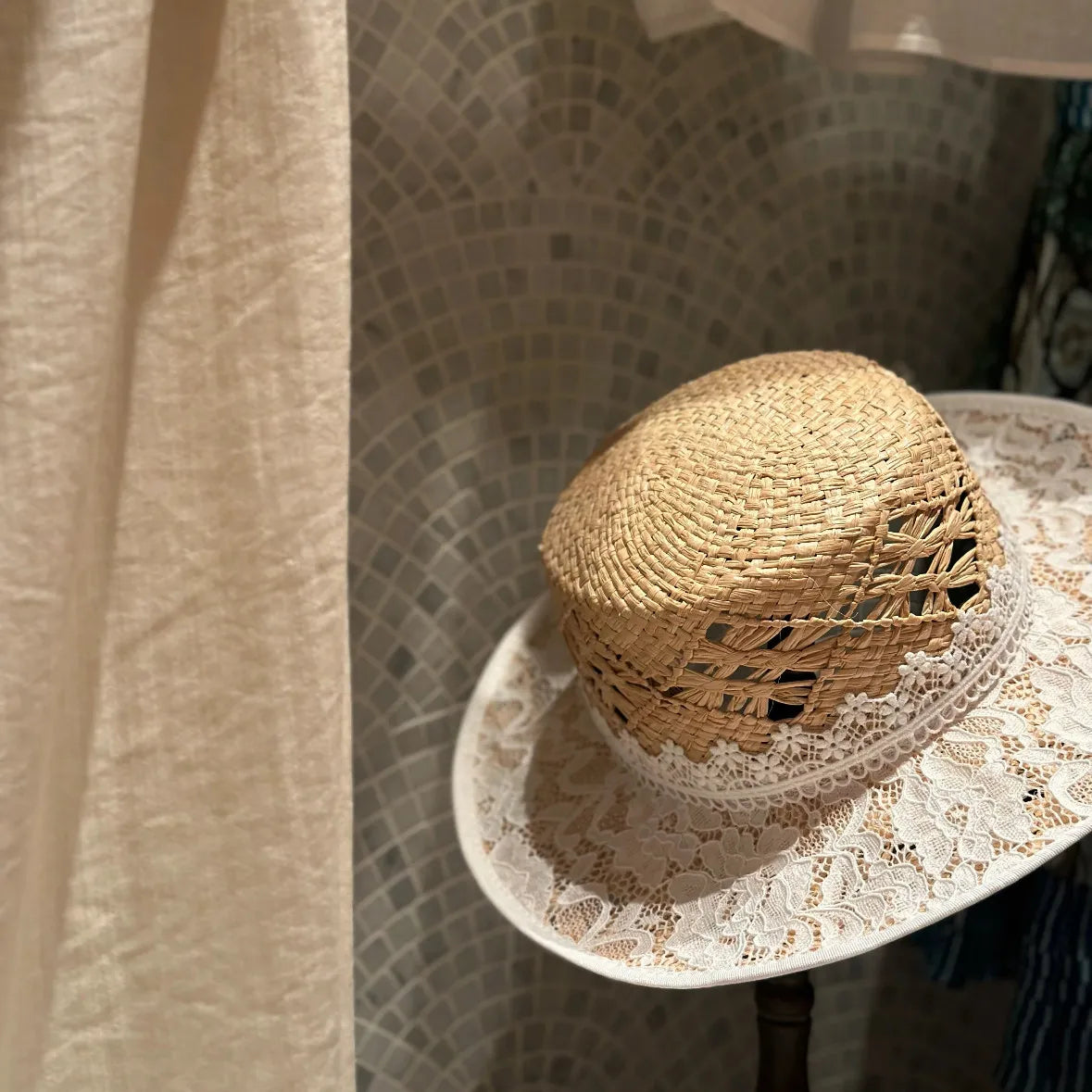 French Elegant Lace Raffia Straw Boater Hat with Wide Brim Sun Protection for Women - Verdant Bind