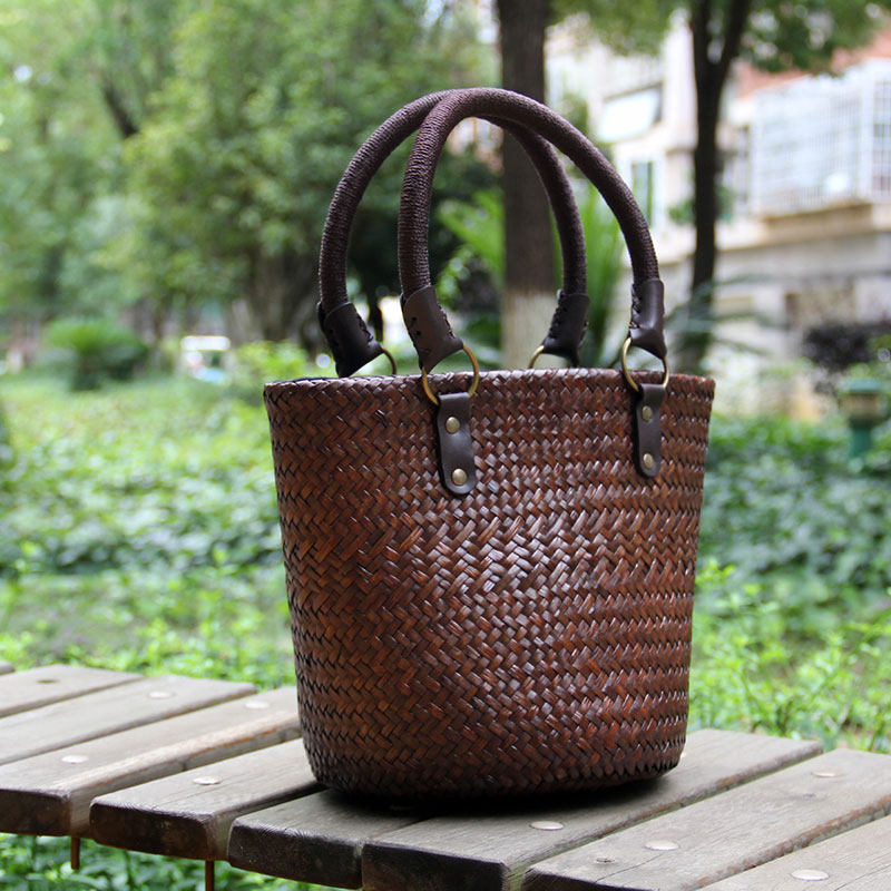 French Style Seagrass Basket Bag – Zippered Top-Handle Summer Tote